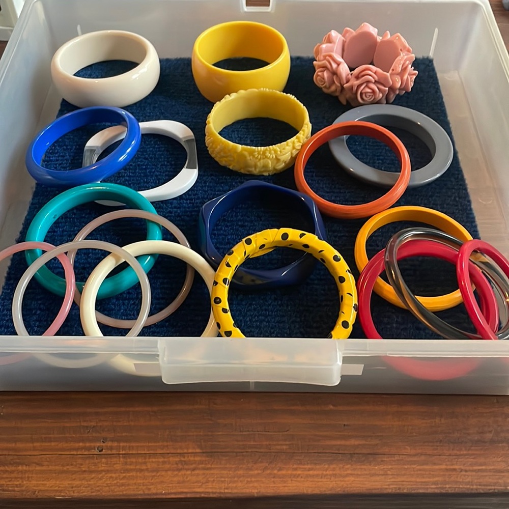 Women’s bracelet lot